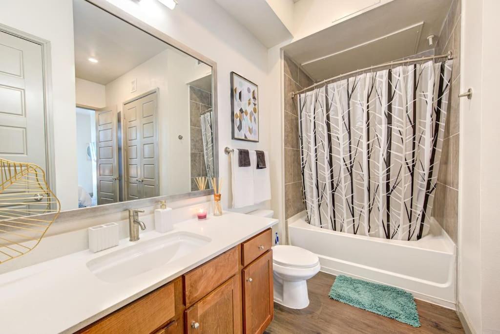 Trendy Downtown 1Bd/Freeparking/Wi-Fi/Pool Daire Houston Dış mekan fotoğraf