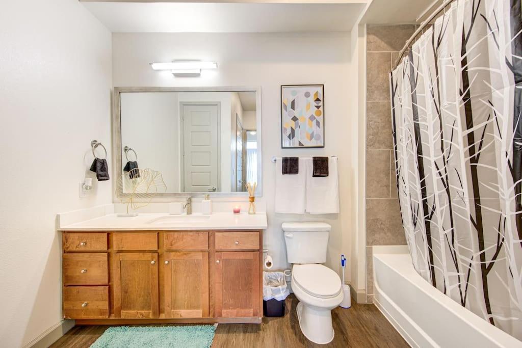 Trendy Downtown 1Bd/Freeparking/Wi-Fi/Pool Daire Houston Dış mekan fotoğraf